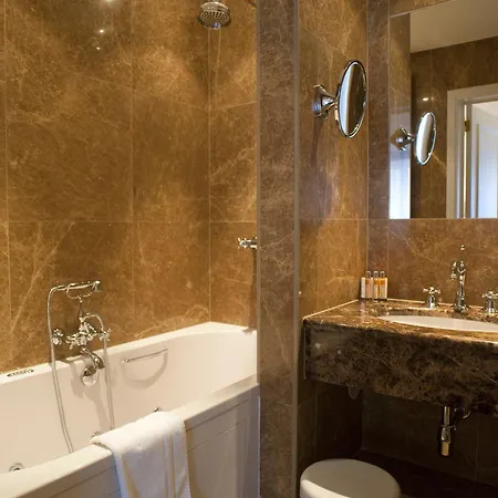 Dukes' Palace - By Dukes' Collection 4*