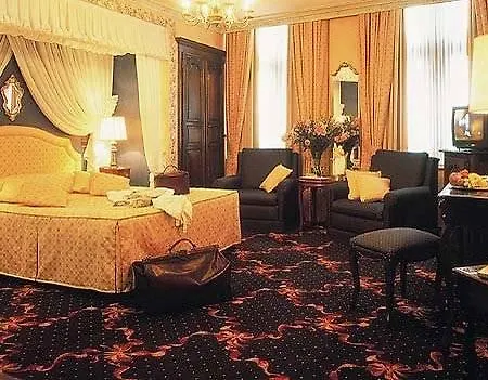 Dukes' Palace - By Dukes' Collection 4* ברוז'